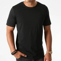 Les meilleures critiques de 🎉 Tee 👚 Shirt Organic Basic Noir de Jack And Jones 😉 -Jack And Jones Soldes jack and jones 230398 12156101 BLACK NOOSFW20 20200901T175443 04