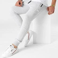 Les meilleures critiques de 🌟 Pantalon Jogging Will Air Gris Chiné de Jack And Jones 😀 -Jack And Jones Soldes jack and jones 248337 12184970 LIGHT GREY MEL 20210125T145311 03
