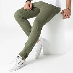 Budget ✔️ Pantalon Chino Marco Bowie Vert Kaki de Jack And Jones 🌟 6 Budget ✔️ Pantalon Chino Marco Bowie Vert Kaki de Jack And Jones 🌟 -Jack And Jones Soldes jack and jones 256432 12150161 OLIVE20NIGHT 20210312T160731 03