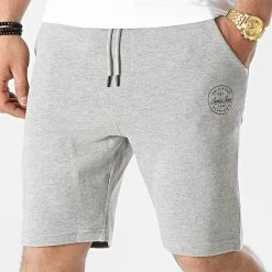 Offres 🎁 Short Jogging Shark Sweat Gris Chiné de Jack And Jones 😉