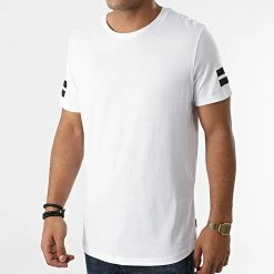 Top 10 ⌛ Lot De 2 Tee 👕 Shirts Boro Blanc Bleu Marine de Jack And Jones 😉 -Jack And Jones Soldes jack and jones 277766 12195139 WHITE WHITE NAVY 20210917T140706 05