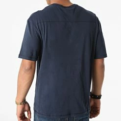 Sortie 🎉 Tee 👚 Shirt Classic Bleu Marine de Jack And Jones 😍 -Jack And Jones Soldes jack and jones 277846 12193490 NAVY BLAZER 20210806T151102 04