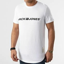 Grosses soldes ✨ Tee 👕 Shirt Oversize Remember Logo Blanc de Jack And Jones 🎉