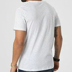 Nouveau ❤️ Tee 👚 Shirt Poche Jack Detail Blanc de Jack And Jones 🧨 -Jack And Jones Soldes jack and jones 296034 12201314 WHITE FULL BODY 20211221T155614 04