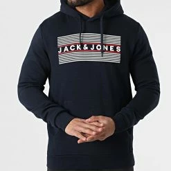 Budget ⌛ Sweat Capuche Corp Logo Bleu Marine de Jack And Jones ⌛ 6 Budget ⌛ Sweat Capuche Corp Logo Bleu Marine de Jack And Jones ⌛ -Jack And Jones Soldes jack and jones 296802 12152840 NAVY BLAZER PLAY2 20211230T151653 03