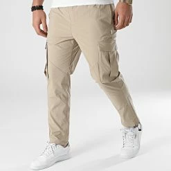 De gros 🤩 Jogger Pant Gordon Tech Beige de Jack And Jones 👏