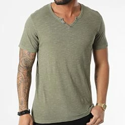 Bon marché 😍 Tee 👚 Shirt Split Neck Vert Kaki Chiné de Jack And Jones ✨ -Jack And Jones Soldes jack and jones 302990 12164972 DUSTY GREEN 20220210T142754 03