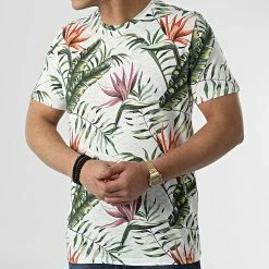 Le moins cher 💯 Tee 👚 Shirt Coastal Blanc Floral de Jack And Jones 🧨 -Jack And Jones Soldes jack and jones 307494 12200499 CLOUD DANCER STANDARD F 20220307T161932 03