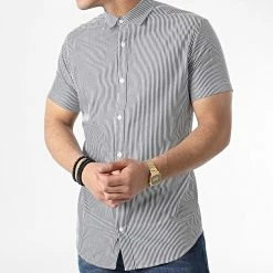 Vente flash 💯 Chemise A Manches Courtes Joe Blanc Bleu Marine de Jack And Jones ❤️ 6 Vente flash 💯 Chemise A Manches Courtes Joe Blanc Bleu Marine de Jack And Jones ❤️ -Jack And Jones Soldes jack and jones 307497 12199966 NAVY BLAZER 20220307T161654 03