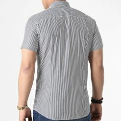 Vente flash 💯 Chemise A Manches Courtes Joe Blanc Bleu Marine de Jack And Jones ❤️ 7 Vente flash 💯 Chemise A Manches Courtes Joe Blanc Bleu Marine de Jack And Jones ❤️ -Jack And Jones Soldes jack and jones 307497 12199966 NAVY BLAZER 20220307T161655 04