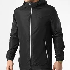 Les meilleures critiques de ✔️ Veste Zippée Capuche Jungle Noir de Jack And Jones 🎁