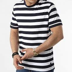 Top 10 ⭐ Tee 👚 Shirt Blatropic Stripe Blanc Bleu Marine de Jack And Jones 👍 -Jack And Jones Soldes jack and jones 309360 12203778 PERFEECT NAVY 20220331T161415 03