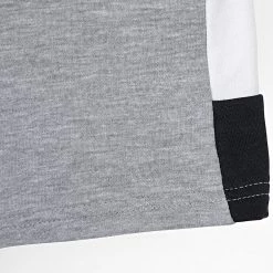 Promo 🌟 Short Jogging Enfant Logo Blocking Gris Chiné de Jack And Jones 🔥 -Jack And Jones Soldes jack and jones 313743 12200266 LIGHT GREY MEL 20220427T142836 03