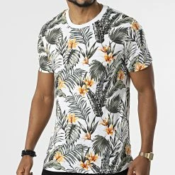Top 10 ✔️ Tee 👕 Shirt Tropic Blanc Floral de Jack And Jones 👏
