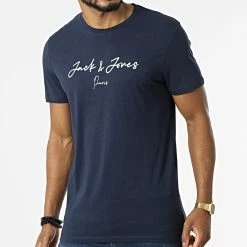Les meilleures critiques de 👍 Tee 👕 Shirt Seth City Bleu Marine de Jack And Jones 🛒 -Jack And Jones Soldes jack and jones 319226 12214732 NAVY BLAZER 20220518T141731 03