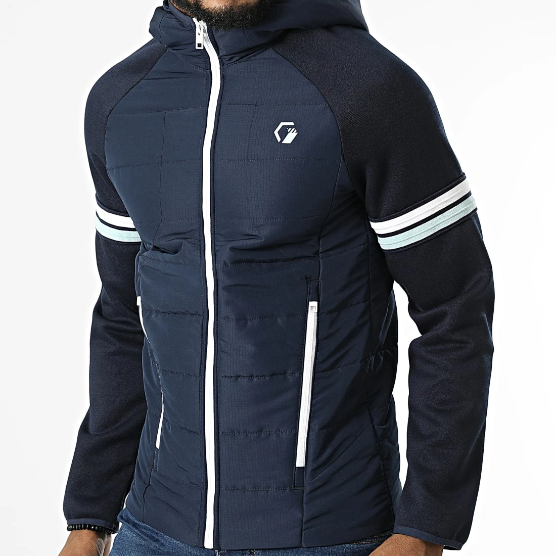 Meilleur prix 👍 Veste Zippée Capuche Logan Hybrid 12205616 Bleu Marine de Jack And Jones 🌟 1 Meilleur prix 👍 Veste Zippée Capuche Logan Hybrid 12205616 Bleu Marine de Jack And Jones 🌟