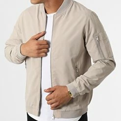 Grosses soldes 🤩 Veste Bomber Rush Beige de Jack And Jones ✔️