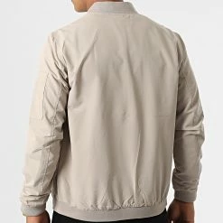 Grosses soldes 🤩 Veste Bomber Rush Beige de Jack And Jones ✔️ -Jack And Jones Soldes jack and jones 323150 12165203 STRING 20220614T150937 04