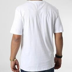 Acheter 🎁 Tee 👚 Shirt Classic Waffle Badge Blanc de Jack And Jones 😍 7 Acheter 🎁 Tee 👚 Shirt Classic Waffle Badge Blanc de Jack And Jones 😍 -Jack And Jones Soldes jack and jones 326187 12214066 WHITE 20220706T160722 04