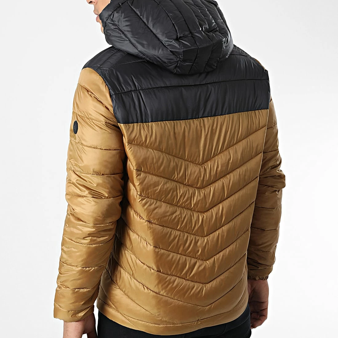 Tout neuf 🧨 Doudoune Capuche Hero Camel Noir de Jack And Jones 🧨 4 Tout neuf 🧨 Doudoune Capuche Hero Camel Noir de Jack And Jones 🧨 – Image 4