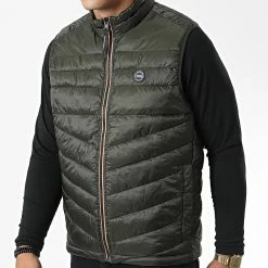 Les meilleures critiques de 🔔 Doudoune Sans Manches Hero Bodywarmer 12211790 Vert Kaki de Jack And Jones 🥰
