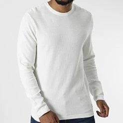 Vente flash 🎉 Tee 👕 Shirt Manches Longues Gustav Knit 12201706 Blanc de Jack And Jones 🔥 6 Vente flash 🎉 Tee 👕 Shirt Manches Longues Gustav Knit 12201706 Blanc de Jack And Jones 🔥 -Jack And Jones Soldes jack and jones 327072 12201706 CLOUD DANCER 20220708T114155 03
