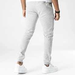 Les meilleures critiques de 👍 Pantalon Jogging Will Newbasic Gris Chiné de Jack And Jones ⭐ -Jack And Jones Soldes jack and jones 327520 12211027 LIGHT GREY MEL 20220712T160626 04