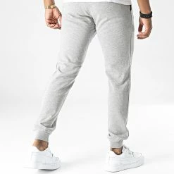 Meilleur prix 🧨 Lot De 2 Pantalons Jogging Gordon Shark Bleu Marine Gris Chiné de Jack And Jones ✔️ -Jack And Jones Soldes jack and jones 327526 12194049 NAVY BLAZER LGM 20220715T095720 04