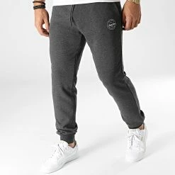Offres ⭐ Pantalon Jogging Gordon Shark Gris Anthracite Chiné de Jack And Jones ⭐
