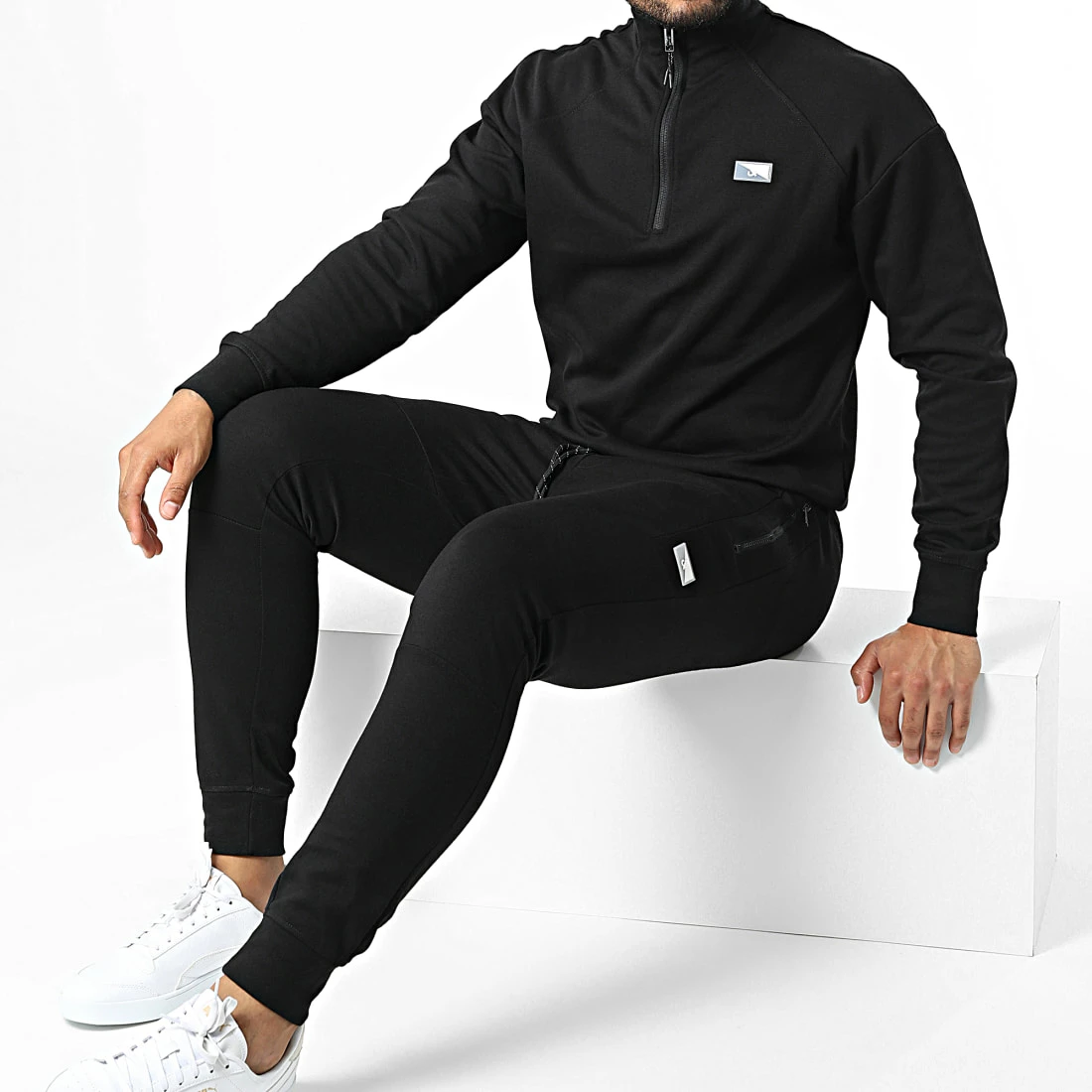 Grosses soldes ❤️ Ensemble Sweat Col Zippé Et Pantalon Jogging Air Noir de Jack And Jones 👍 1 Grosses soldes ❤️ Ensemble Sweat Col Zippé Et Pantalon Jogging Air Noir de Jack And Jones 👍