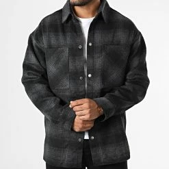 De gros 🔔 Surchemise A Carreaux Bane Noir Gris Anthracite de Jack And Jones 👍 -Jack And Jones Soldes jack and jones 334964 12204201 BLACK CHECK 20220905T155544 03