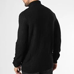 Le moins cher 🛒 Pull Col Roulé Damian Noir de Jack And Jones 🧨 7 Le moins cher 🛒 Pull Col Roulé Damian Noir de Jack And Jones 🧨 -Jack And Jones Soldes jack and jones 334978 12215785 BLACK 20220901T152558 04