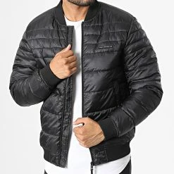 Acheter 🎉 Veste Hero Noir de Jack And Jones 🌟