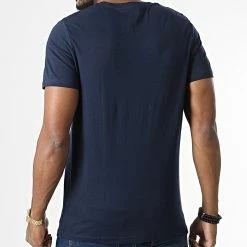 Le moins cher 🥰 Lot De 2 Tee 👚 Shirts Booster Bleu Marine Blanc de Jack And Jones 🛒 -Jack And Jones Soldes jack and jones 337461 12226043 NAVY BLAZER NAVY BLAZER 20220926T161748 05