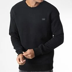 Tout neuf 💯 Sweat Crewneck Classic Noir de Jack And Jones 😉 -Jack And Jones Soldes jack and jones 341670 12216345 BLACK 20221025T154452 03