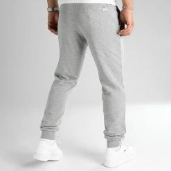 Promo 🛒 Pantalon Jogging Gordon Shark Gris Chiné de Jack And Jones ✔️ -Jack And Jones Soldes jack and jones 343054 12165322 LIGHT GREY MELANGE 20221021T095218 05