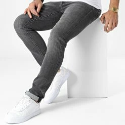 De gros ✨ Jean Slim Glenn Original Gris Anthracite de Jack And Jones 🎉 6 De gros ✨ Jean Slim Glenn Original Gris Anthracite de Jack And Jones 🎉 -Jack And Jones Soldes jack and jones 343971 12224988 BLACK DENIM 20221027T155050 03
