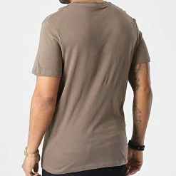 Acheter 🥰 Tee 👕 Shirt Corp Logo 12151955 Marron de Jack And Jones 😉 -Jack And Jones Soldes jack and jones 346530 12151955 FALCON SLIM LARGE 20221104T150229 04
