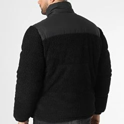 Sortie 👍 Veste Fourrure Zippée Chili Noir de Jack And Jones ✔️ -Jack And Jones Soldes jack and jones 347182 12218825 BLACK 20221110T151413 04