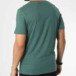 Offres 🛒 Tee 👕 Shirt Ferry Vert de Jack And Jones 🎁 -Jack And Jones Soldes jack and jones 347269 12225557 TREKKING GREEN 20221110T155432 04