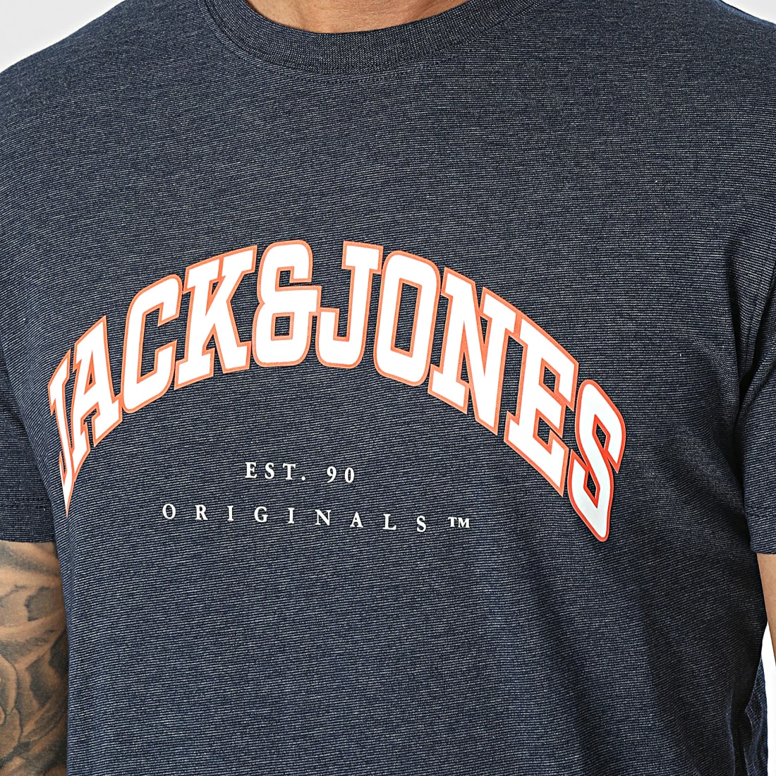 De gros 👏 Tee 👚 Shirt Woodland Bleu Marine de Jack And Jones 🔥 2 De gros 👏 Tee 👚 Shirt Woodland Bleu Marine de Jack And Jones 🔥 – Image 2