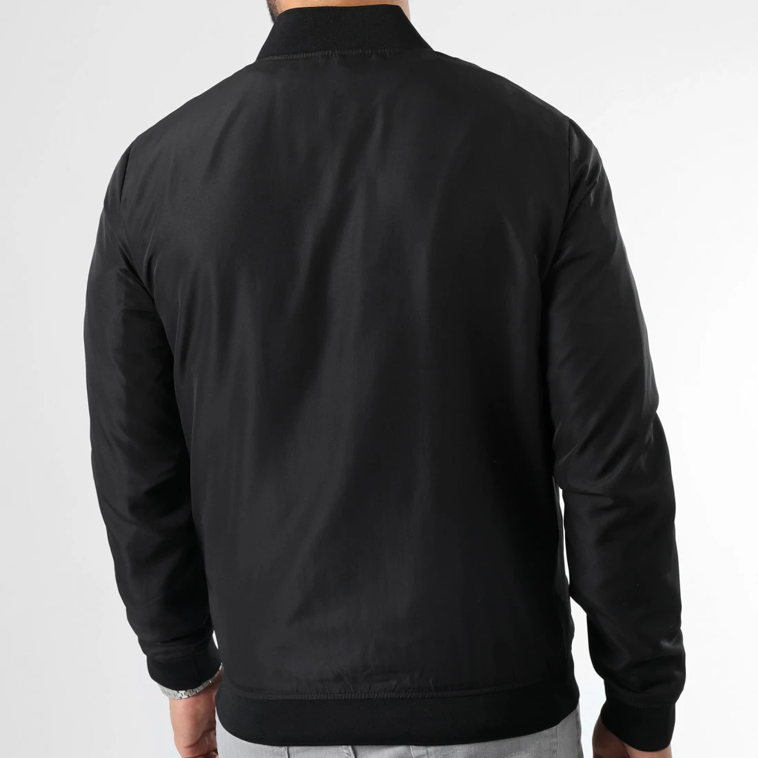 Offres 🔔 Veste Zippée Clubing Bomber Noir de Jack And Jones ❤️ 4 Offres 🔔 Veste Zippée Clubing Bomber Noir de Jack And Jones ❤️ – Image 4