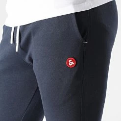 Remise ⌛ Lot De 2 Pantalons Jogging 12191608 Bleu Marine Noir de Jack And Jones 🎉 -Jack And Jones Soldes none 306385 12191608 NAVY BLAZER NAVY BLAZER 20220222T164914 05