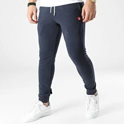 Remise ⌛ Lot De 2 Pantalons Jogging 12191608 Bleu Marine Noir de Jack And Jones 🎉 -Jack And Jones Soldes none 306385 12191608 NAVY BLAZER NAVY BLAZER 20220222T164921 06